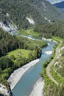 Anterior Rhine meanders through Rhine gorge