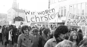 For apprenticeships, against unemployment and austerity policies