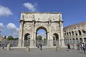 Arch of Constantine, Via di San Gregorio