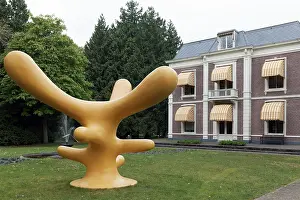 Art museum Kranenburgh sculpture Prick Tree made of polyester