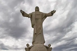 Artenara, statue of Christ, frontal from below