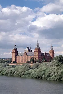 Aschaffenburg, Castle