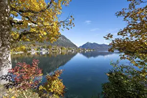 Aspect view over the lake to the village Walchensee