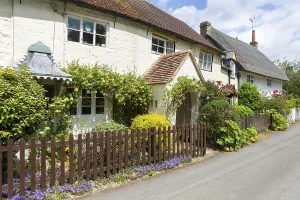 Attractive historic cottages in village of Avebury