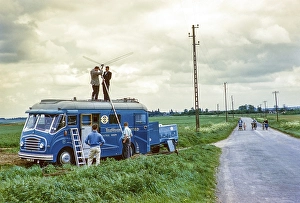 ATV television station ITV outside the OB van, mounting of the television aerial on the roof of the van, Great Britain 1960s