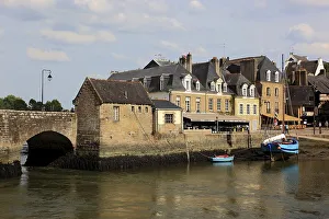 Auray, old town by the harbour