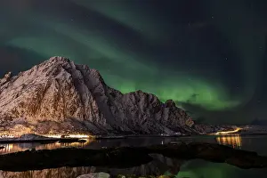 Category Scandinavia Prints: Aurora Borealis over Svolvaer, Lofoten