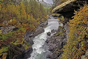 Autumn atmosphere, river Rauma