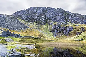 Framed Print : Autumn colors over Mountains and Llyn Cwmorthin Lake