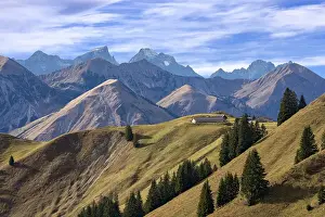 Autumnal mountain landscape, in the foreground Lochalm-Hochleger