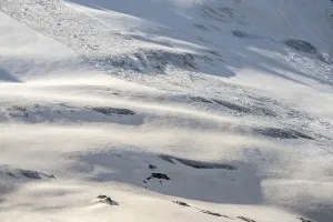 Avalanche, snow slide, Furtschaglkees glacier