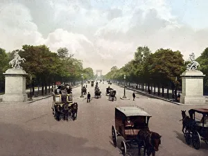Avenue des Champs Elysees, Paris