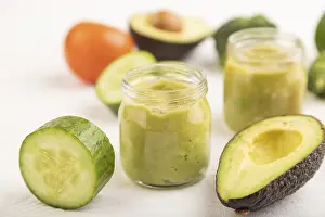 Baby puree with vegetable mix, broccoli