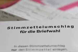 Ballot paper envelope, postal voting documents for the Bundestag election