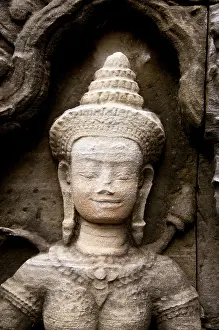 Banteay Kdei is located southeast of Ta Prohm and east of Angkor Thom