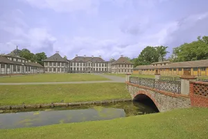 Baroque castle, brook, bridge, Oranienbaum