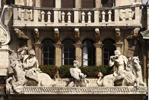 Baroque guild house of river boatmen (Le Cornett)