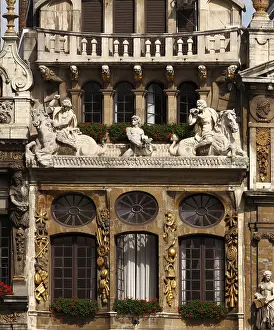 Baroque guild house of river boatmen (Le Cornett)
