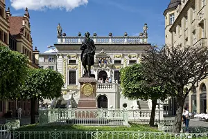 Baroque Old Trade Exchange, bronze statue of Goethe by Carl Seffner