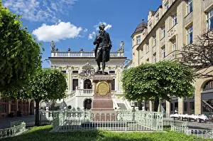 Baroque Old Trade Exchange, bronze statue of Goethe by Carl Seffner