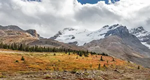 Barren landscape, glacial valley
