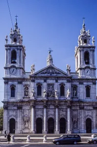 Basilica da Estrela with baroque facade in daylight