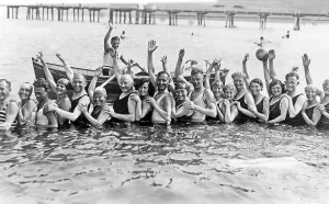 Bathing group on the beach, funny