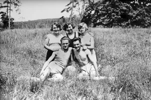 Bathing group at the Lake Ammer