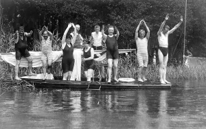 Bathing group at the Lake Ammer