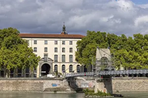 Category Historic EN Prints: Batiment B and Passerelle du College
