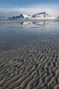 Beach at low tide, at Fredvang