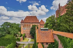 Beautiful Medieval Gothic Castle Complex - Malbork Castle