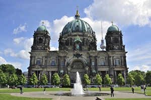 Berlin Cathedral, Lustgarten park