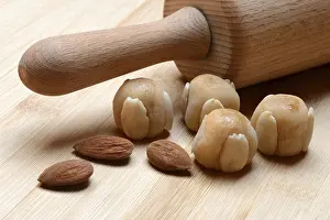 Bethmannchen and almonds, speciality from Frankfurt am Main