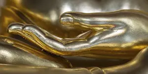Bhumispara-mudra, moment of enlightenment