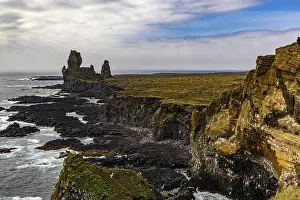 Bird cliff Londrangar, Snaefellsnes, island