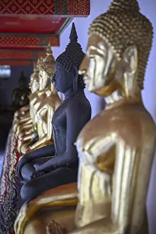 Black Buddha in Wat Pho, Temple of the Reclining Buddha