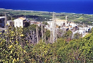 Blick ueber das Dorf auf die Kueste von Palin, Zypern, 1963, Standort nicht angegeben