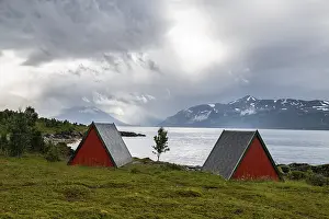 Category Scandinavia Prints: Boat cabins by the fjord, Lyngenfjord