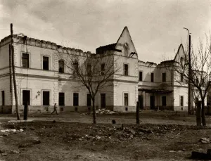 Bombed house, historic photograph, around 1945