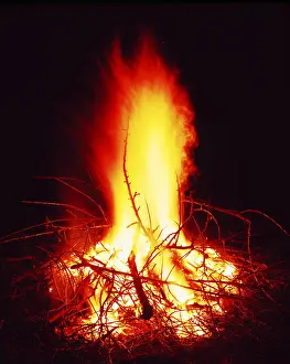 Bonfire, campfire