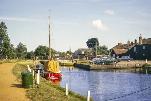 Boote auf dem Fluss Waveney, Beccles, Suffolk, England, UK Juli, 1971