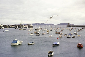 Boote am Liegeplatz im Hafen, St. Peter Port, Guernsey, Kanalinseln, Grossbritannien, Juni 1974, Europe