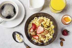 Bowl with cereal rings cheerios