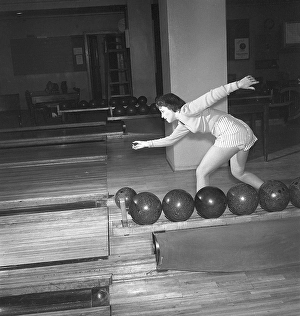 Bowling in the 1950s. Actress Ingrid Bjoerk pictured when bowling for the first time