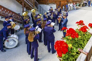 The brass band Echo des Alpes plays at the musicians meeting in Mission