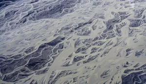 Broadly fanned glacier river Tungnaa