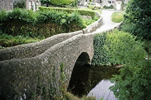 Brokken Bridge, Clapham Beck, Clapham, Yorkshire dales national park, north Yorkshire, England, UK 1977