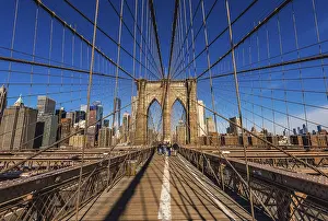 Brooklyn Bridge, back left Skyline of Lower Manhattan