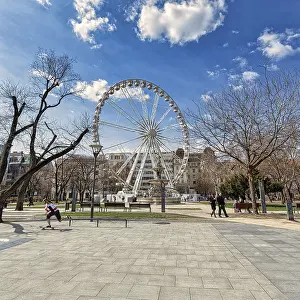Budapest Eye Ferris Wheel, Elisabeth Square